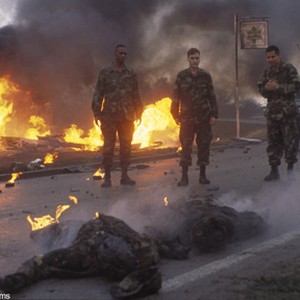 Left to right: Leon Robinson, Joaquin Phoenix and Michael Peña in Gregor Jordan's BUFFALO SOLDIERS. photo 9