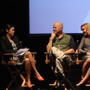 American Horror Story, Denise Martin (L), Ryan Murphy (C), Jessica Lange (R), 10/05/2011, ©FX