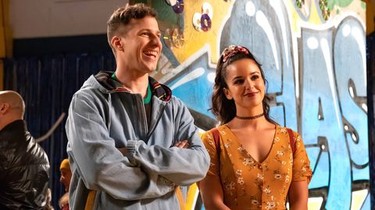 Brooklyn 99 season 6 episode 1 stream on sale online