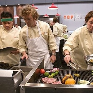 Top Chef, Dale Talde (L), Mark Simmons (C), Lisa Fernandes (R), 'Block Party', Season 4: Chicago, Ep. #3, 03/26/2008, ©BRAVO