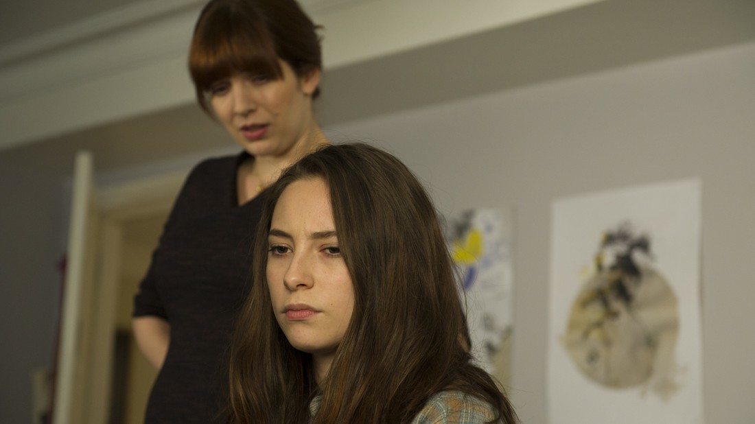 Humans season clearance 1 episode 1