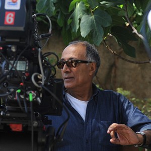 Director Abbas Kiarostami on the set of "Certified Copy." photo 6