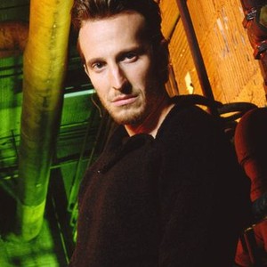 Bodhi Elfman as Sgt. 1st Class Londo Pearl