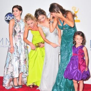 Ariel Winter, Julie Bowen, Sarah Hyland, Sofia Vergara, Aubrey Anderson-Emmons in the press room for The 64th Primetime Emmy Awards - PRESS ROOM 2, Nokia Theatre at L.A. LIVE, Los Angeles, CA September 23, 2012. Photo By: Gregorio Binuya/Everett Collection