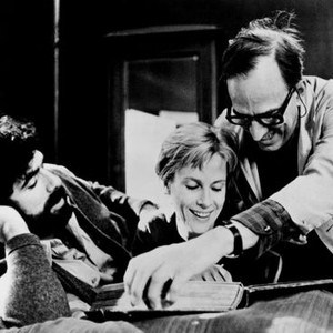 THE TOUCH, (aka BERORINGEN), Elliott Gould, Bibi Andersson, director Ingmar Bergman, on-set, 1971