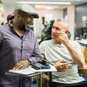 WHAT MEN WANT, FROM LEFT: PRODUCER WILL PACKER, DIRECTOR ADAM SHANKMAN, ON SET, 2019. PH: JESS MIGLIO/© PARAMOUNT