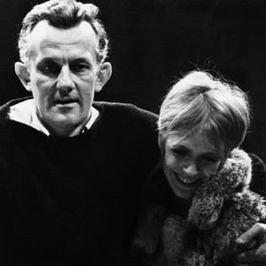 HAMLET, from left: director Tony Richardson, Marianne Faithfull on set, 1969