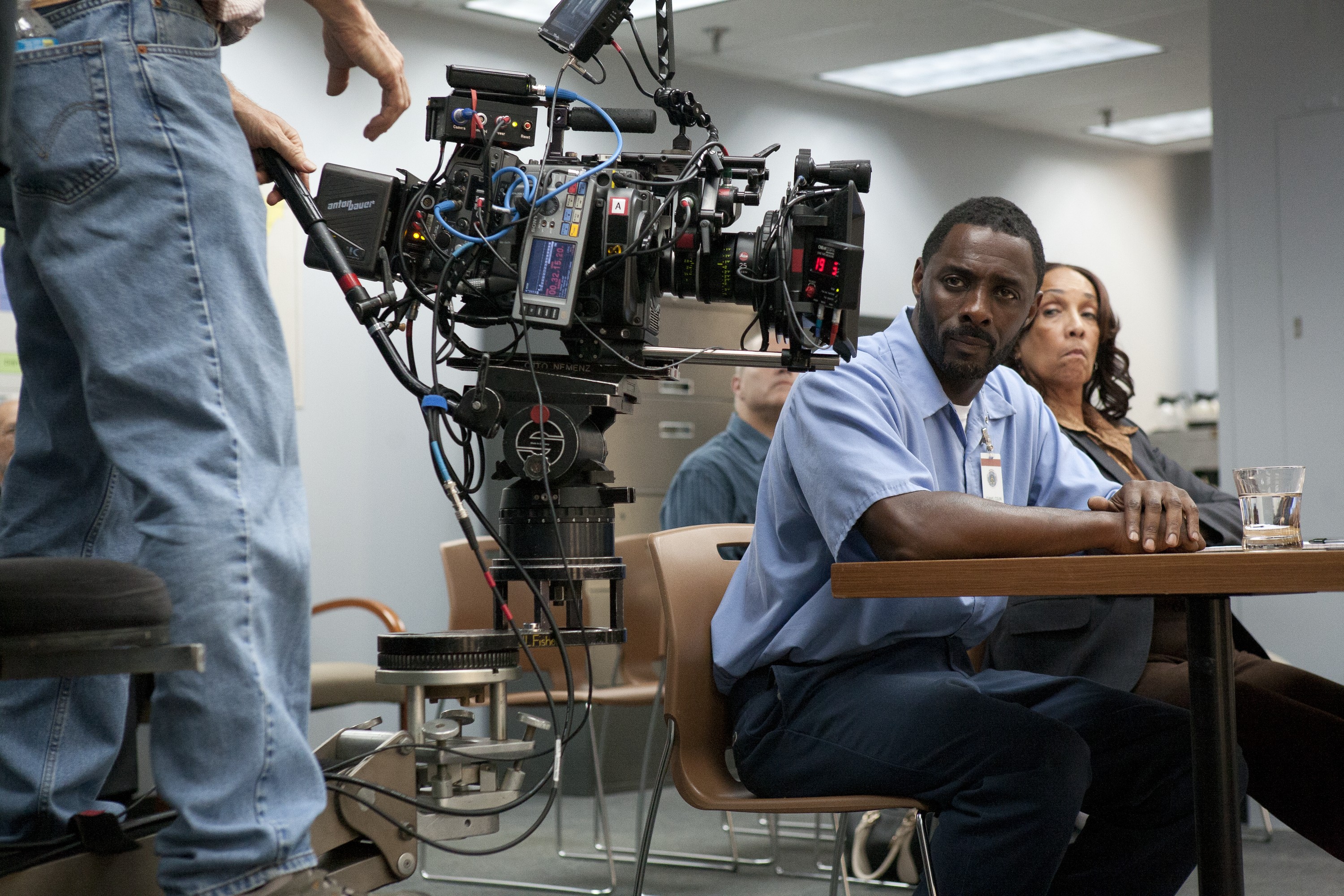no-good-deed-official-clip-getting-pulled-over-trailers-videos