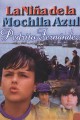 La niña de la mochila azul