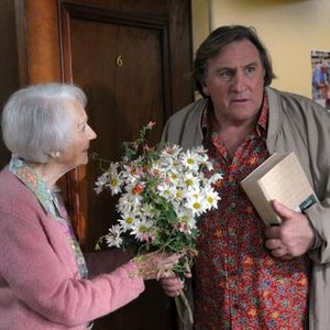 MY AFTERNOONS WITH MARGUERITTE, (aka LA TETE EN FRICHE), from left: Gisele Casadesus, Gerard Depardieu, 2010. ©Cohen Media Group