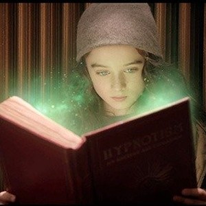 Raffey Cassidy as Molly Moon in "Molly Moon and the Incredible Book of Hypnotism." photo 5