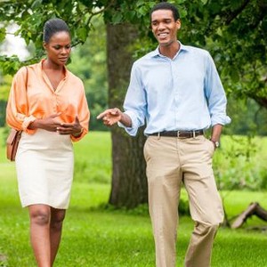 SOUTHSIDE WITH YOU, L-R: TIKA SUMPTER AS MICHELLE OBAMA, PARKER SAWYERS AS BARACK OBAMA, 2016. ©ROADSIDE ATTRACTIONS