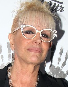 Valeria Lynch