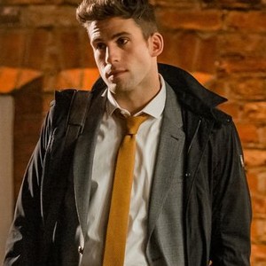 Dino Fetscher as Alec Wayfield