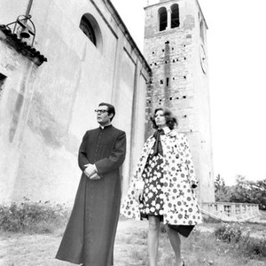 PRIEST'S WIFE, THE, (aka 'La Moglie del prete'), Marcello Mastroianni, Sophia Loren, 1971