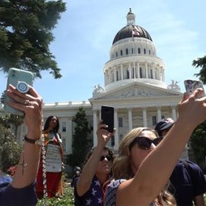 "American Selfie: One Nation Shoots Itself photo 2"