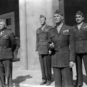 GUNG HO!, Walter Sande, Louis Heydt, Randolph Scott, J. Carrol Naish, 1943