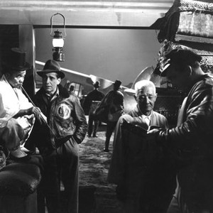 TOKYO JOE, Humphrey Bogart, Gordon Jones, 1949