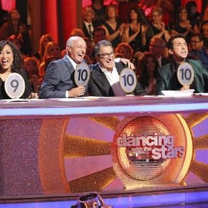 Dancing With the Stars, from left: Carrie Ann Inaba, Len Goodman, Kenny Ortega, Bruno Tonioli, 'Episode 1809', Season 18, Ep. #9, 05/12/2014, ©ABC