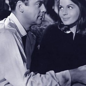 Beyond the Curtain (1961) photo 3