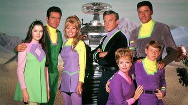 Lost in space season 1 streaming on sale