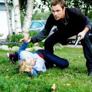 MOTHER'S DAY, from left: Jaime King, Patrick John Flueger, 2010. ©GigaPix Releasing