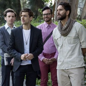 Club de Cuervos, Luis Gerardo Méndez (L), Luis Fernando Padilla (C), Arap Bethke (R), 'Season 1', 08/07/2015, ©NETFLIX
