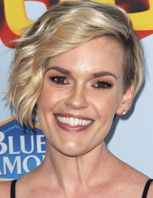 Kari Wahlgren