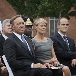 House of Cards, Kevin Spacey (L), Robin Wright (C), Michael Kelly (R), 'Chapter 8', Season 1, Ep. #8, 02/01/2013, ©NETFLIX