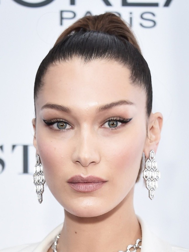 photos of bella-hadid