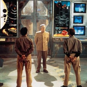 SCREAMERS, back to camera from left: Roy Dupuis, Peter Weller, Bruce Boa (facing front), 1995, © Columbia
