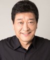 Tsutomu Isobe