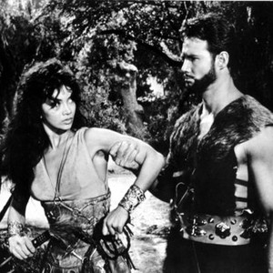 GOLIATH AND THE BARBARIANS, Chelo Alonso, Steve Reeves, 1959