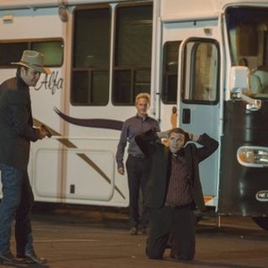 Justified, Timothy Olyphant (L), Jere Burns (C), Jonathan Kowalsky (R), 'Good Intentions', Season 5, Ep. #3, 01/21/2014, ©FX
