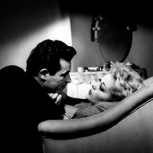 5 AGAINST THE HOUSE, (aka FIVE AGAINST THE HOUSE), from left: Guy Madison, Kim Novak, 1955