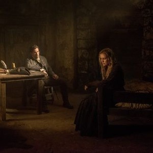Black Sails, Luke Roberts (L), Hannah New (R), 'XIX.', Season 3, Ep. #1, 01/23/2016, ©STARZPR