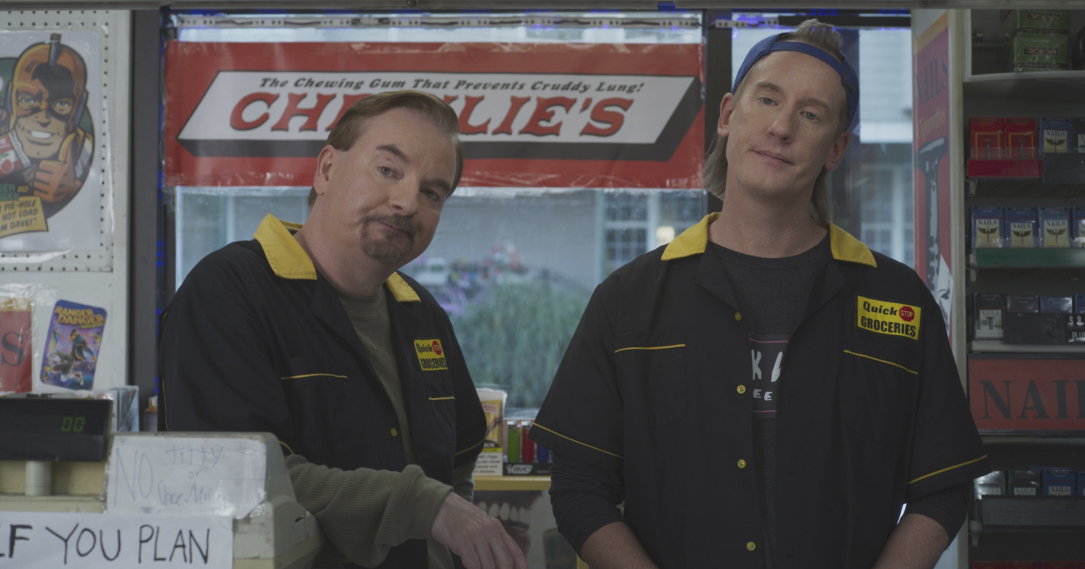 clerks-iii-movie-clip-are-you-the-doctor-trailers-videos