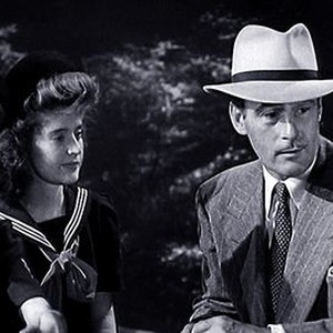 The Falcon and the Co-eds (1943) photo 4