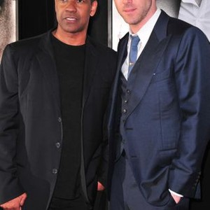 Denzel Washington, Ryan Reynolds at arrivals for SAFE HOUSE Premiere, School of Visual Arts (SVA) Theater, New York, NY February 7, 2012. Photo By: Gregorio T. Binuya/Everett Collection