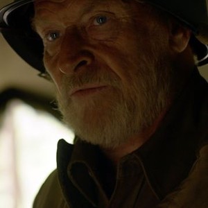 Alone We Fight (2018)