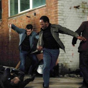 OUTLAW, (l-r, all standing), Danny Dyer, Lennie James, Sean Bean, 2007. ©Magnolia Pictures
