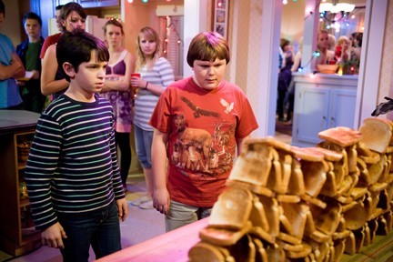 Diary of a Wimpy Kid: Rodrick Rules Pictures | Rotten Tomatoes