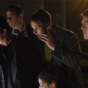 Detective Fanning (MARK RUFFALO), an FBI Agent (PAUL ADELSTEIN), Detective Weidner (PETER BERG) and F.B.I. Agent Pedrosa (BRUCE McGILL) are investigating a murder that appears to be connected.