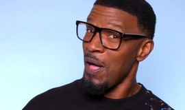 Jamie Foxx Sings A Christmas Song About 'Soul'