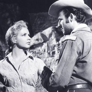 Smoke Signal (1955) photo 3
