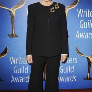 Glenn Close at arrivals for 2018 Writers Guild Awards (WGAs) West Coast Ceremony, The Beverly Hilton Hotel, Beverly Hills, CA February 11, 2018. Photo By: Elizabeth Goodenough/Everett Collection