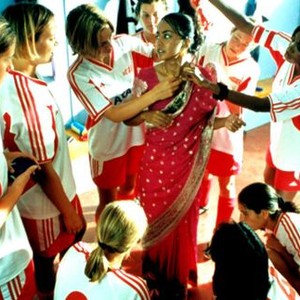 BEND IT LIKE BECKHAM, Keira Knightley, Parminder Nagra, Shaznay Lewis, 2002, TM & Copyright (c) 20th Century Fox Film Corp. All rights reserved.