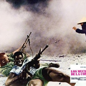 THE BOYS IN COMPANY C, (aka LOS MUCHACHOS DE LA COMPANIA C), Stan Shaw (front), 1978, © Columbia