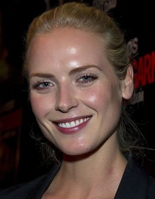 Synnøve Macody Lund