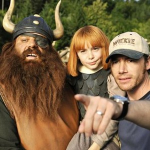 VICKY THE VIKING, (aka WICKIE IND DIE STARKEN MANNER), from left: Waldemar Kobus, Jonas Hammerle, director Michael Herbig, on set, 2009. Ph: Marco Nagel/©Constantin Film Verleih